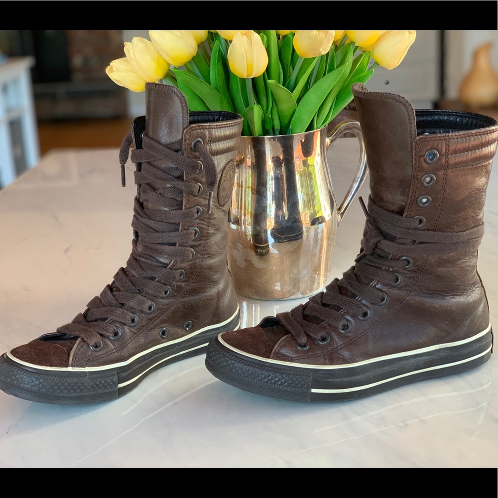 COPY - Rare! Tall leather chuck Taylor's converse